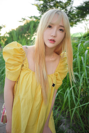 2020女厕一个接一个嘘嘘